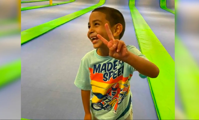 Em pedido comovente para ser adotado menino de 6 anos diz: 'Limpo meu quarto, lavo a louça e tiro a poeira